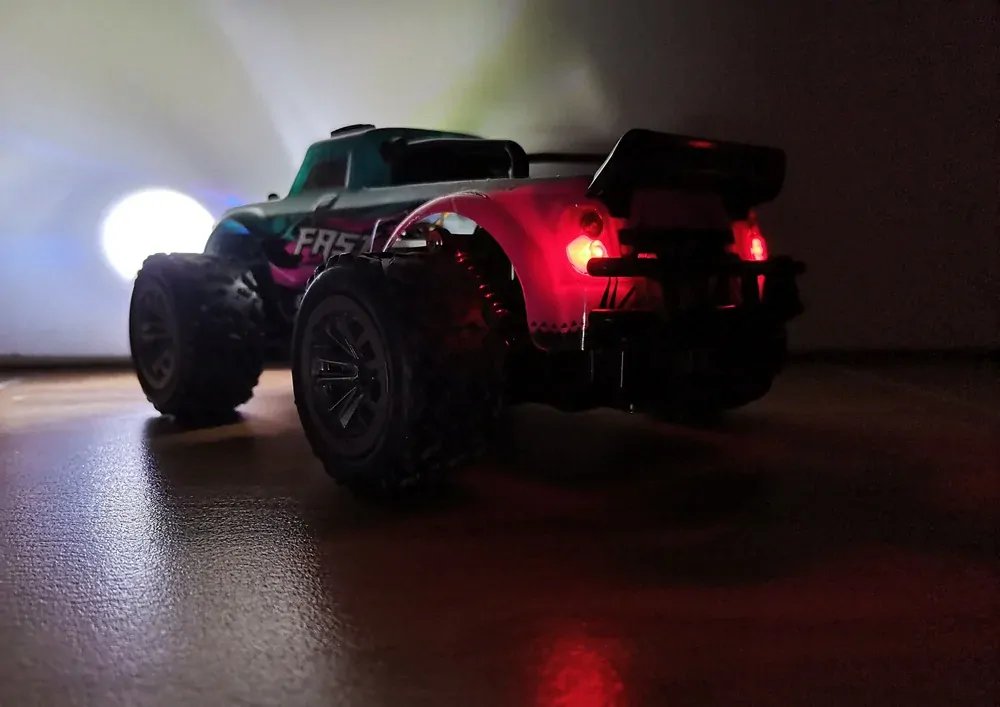 Off road auto 2WD 1:20