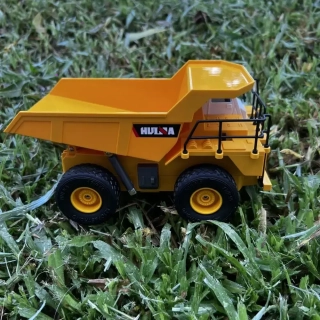 Dump Truck HN517 1:24